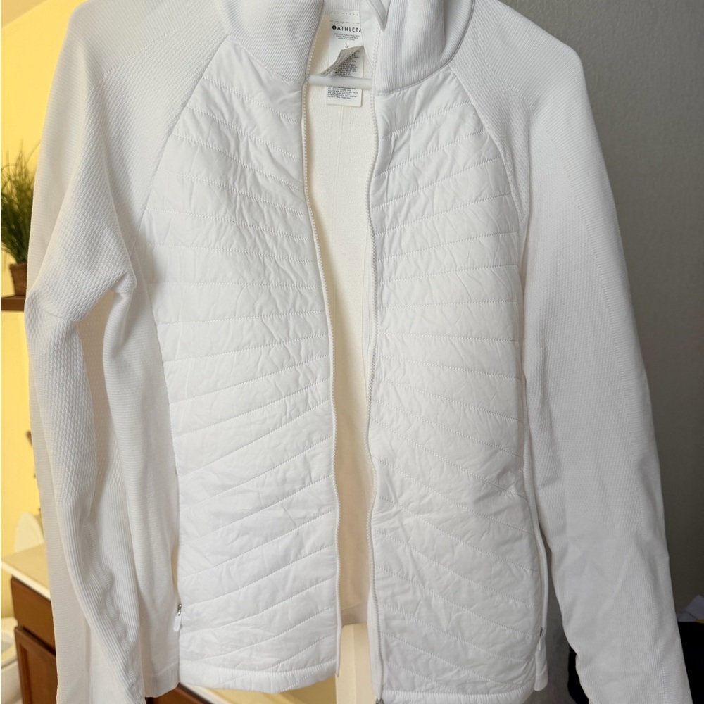 Athleta Women's Quilted White Puffer Jacket